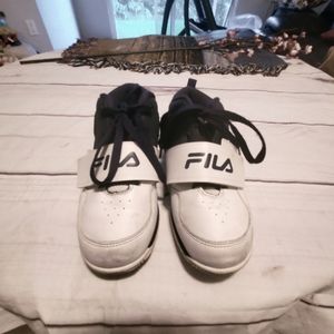 Fila Navy White Skybuzzer Basketball Shoes Sz 1